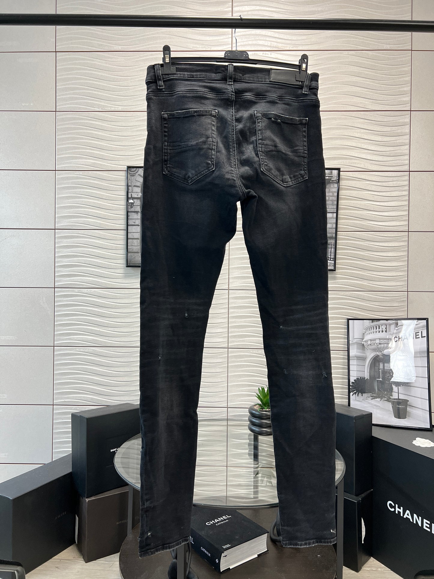 Amiri Off Black Distressed Skinny - Stretch Jeans - 33