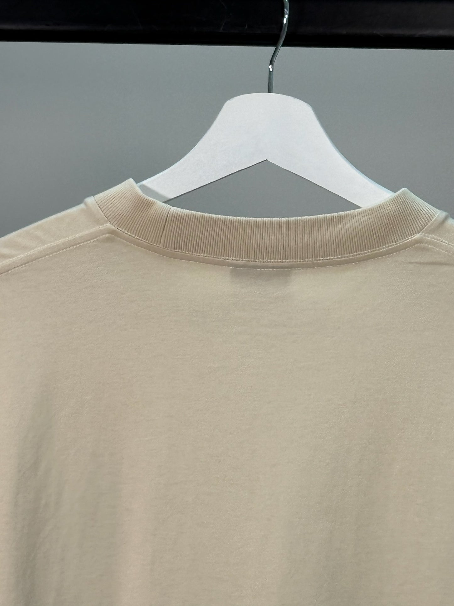 Jacqumus Men's Le Soleil Logo T-shirt In Neutrals - Large