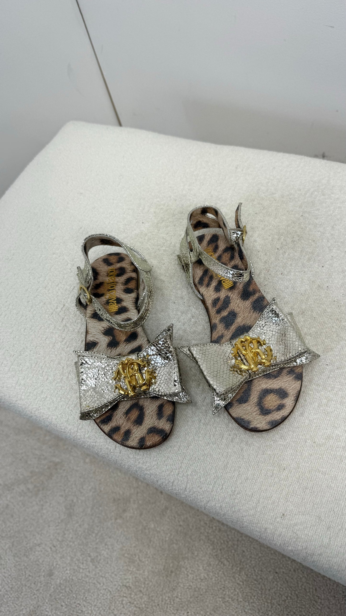 Kids Roberto Cavalli Girls Silver & Gold Bow Sandals - 32