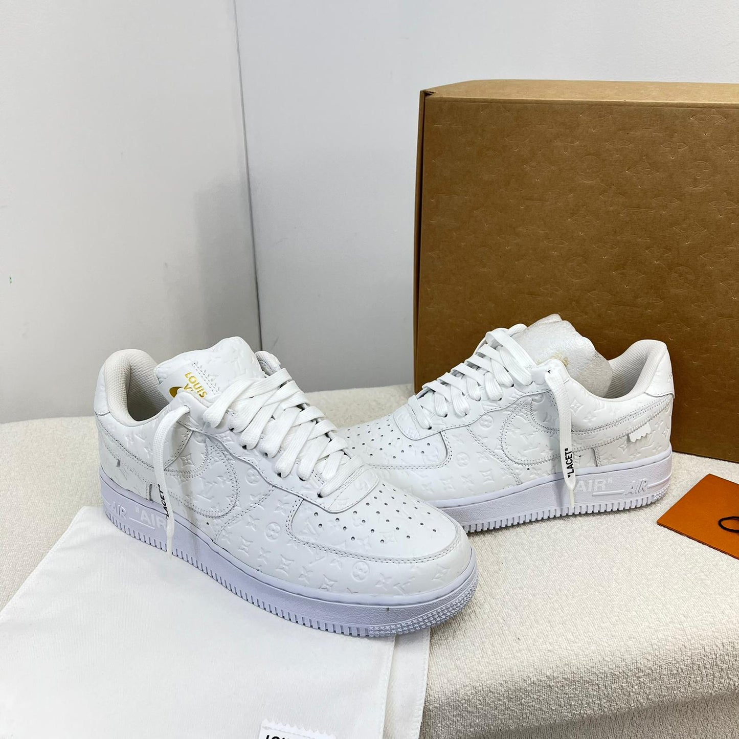 Louis Vuitton And Nike White "Air Force 1" By Virgil Abloh - Brand New In Box US 8/ UK 7.5