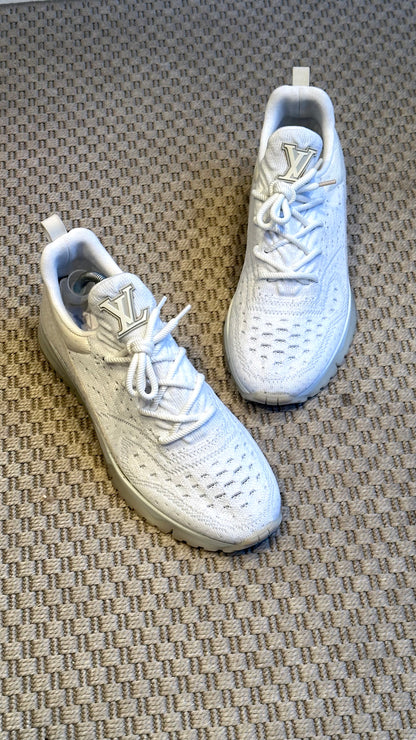 Louis Vuitton White VNR Knit Trainers – UK 7