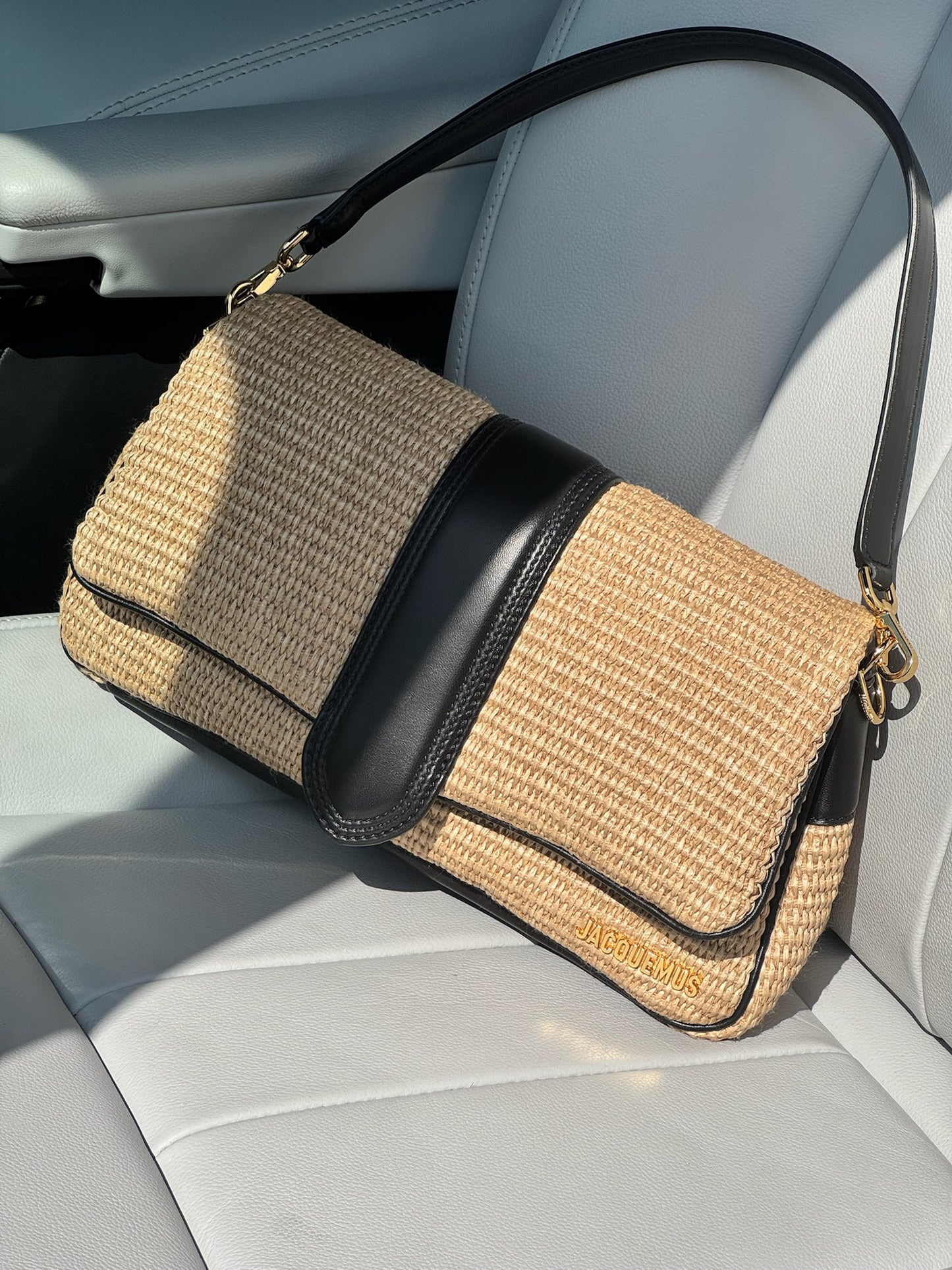 Jacquemus beige Le Bambimou Ivory black raffia-effect shoulder bag