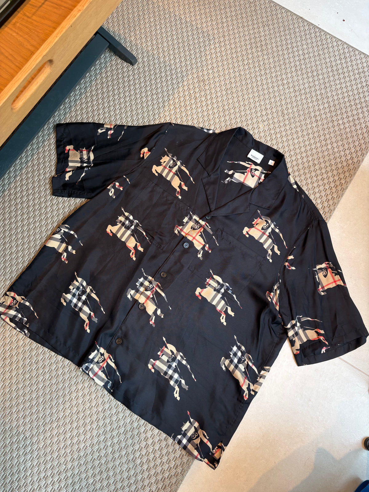 Burberry Black Check Horse Print Short Sleeve Shirt – XL