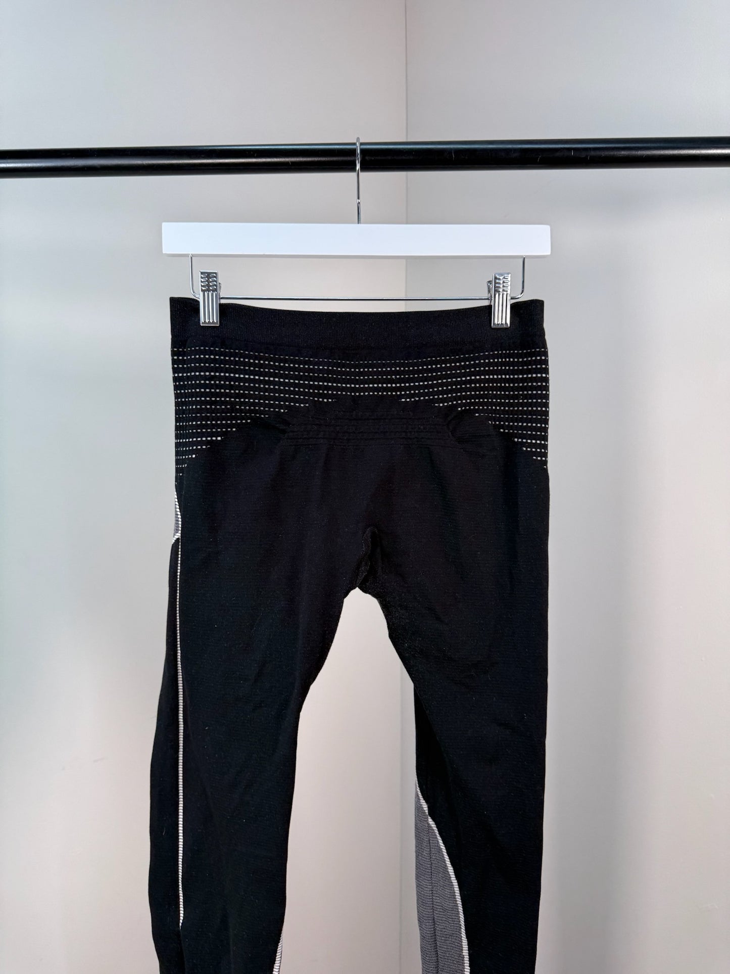 Off-White Black Gym Set leggings And CropActive Set - L/XL FIT UK 10