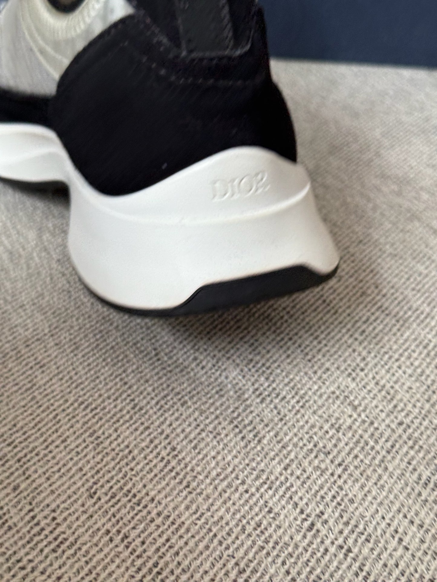 Dior B25 Oblique Black Suede White Trainers - 42/UK8