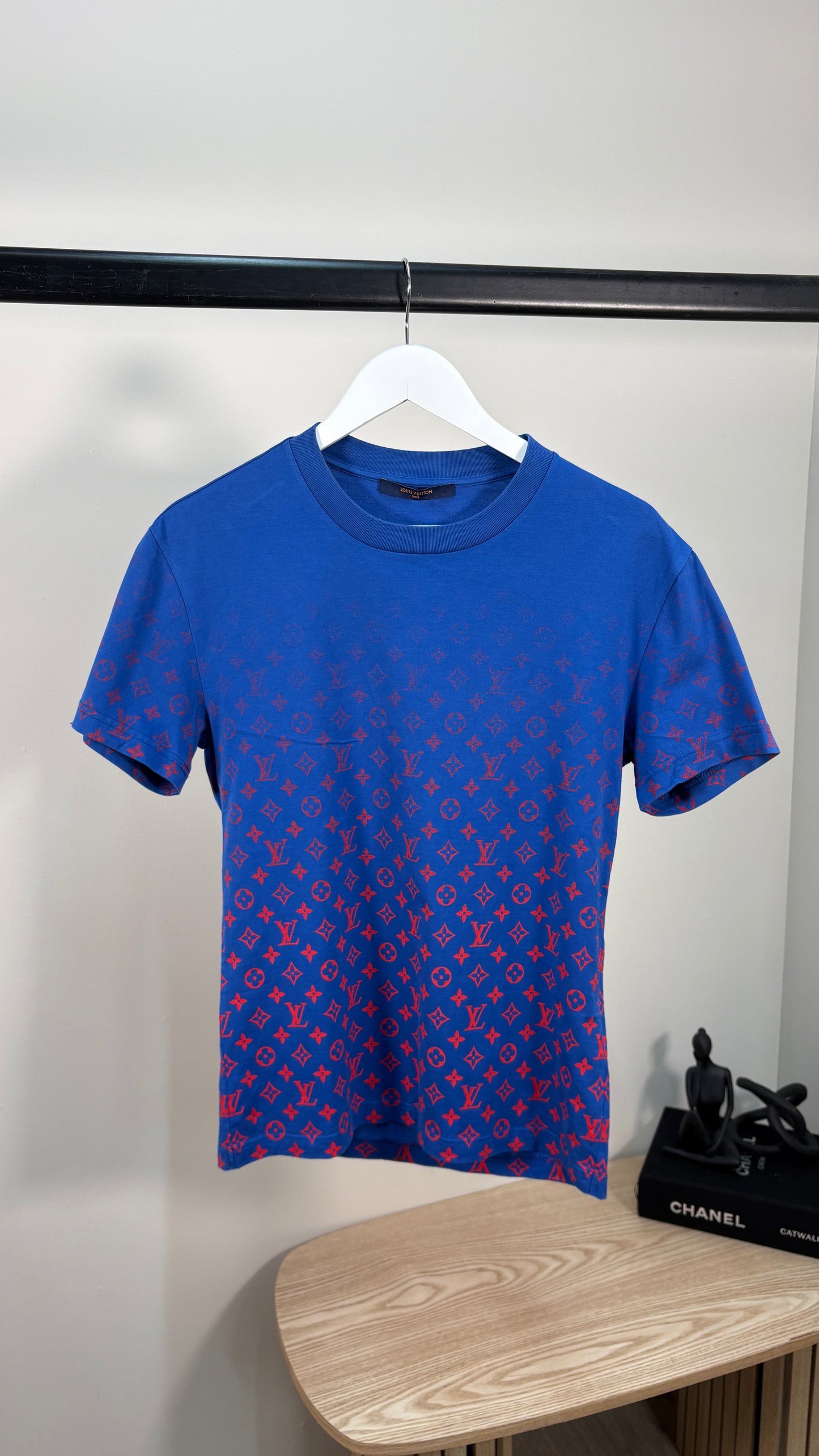 Louis Vuitton Blue Monogram T-Shirt – UK Small