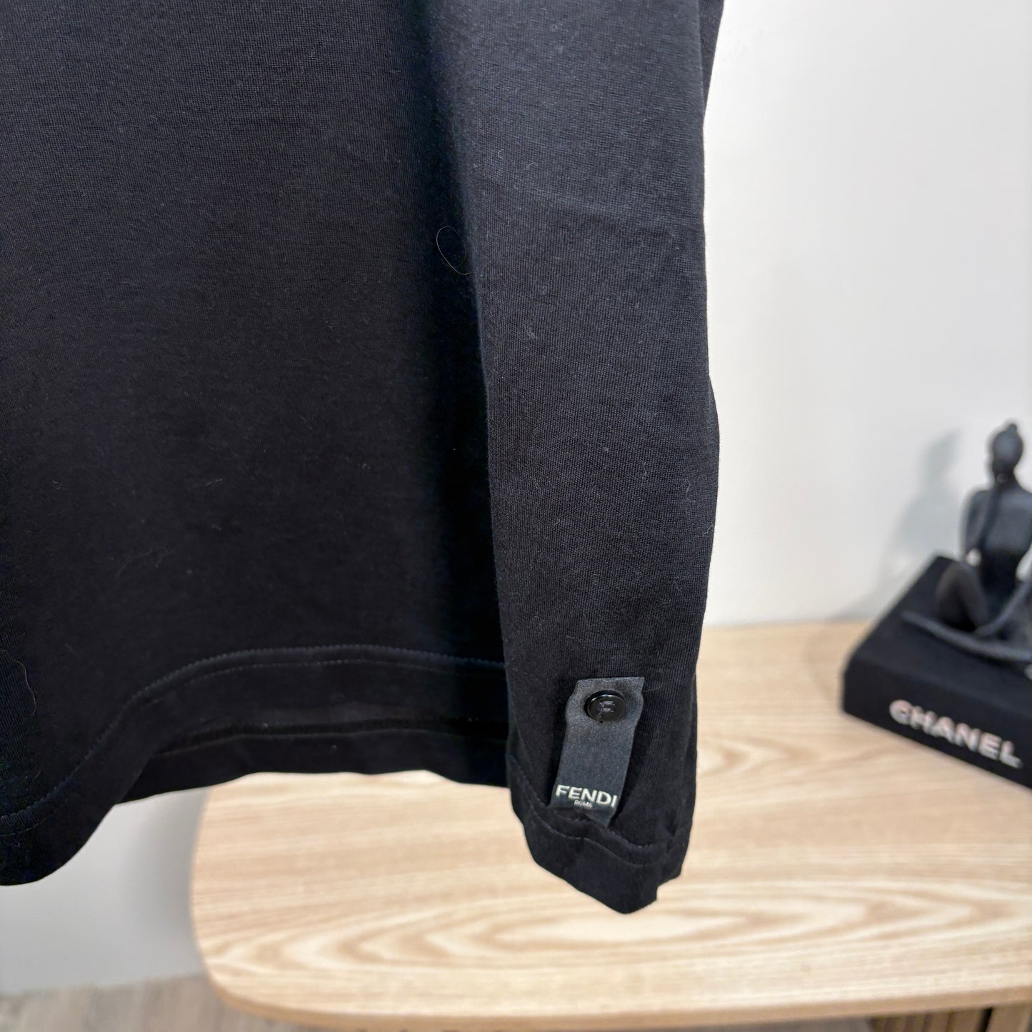 Fendi Black Crystal Bug Eye T-Shirt – UK Small