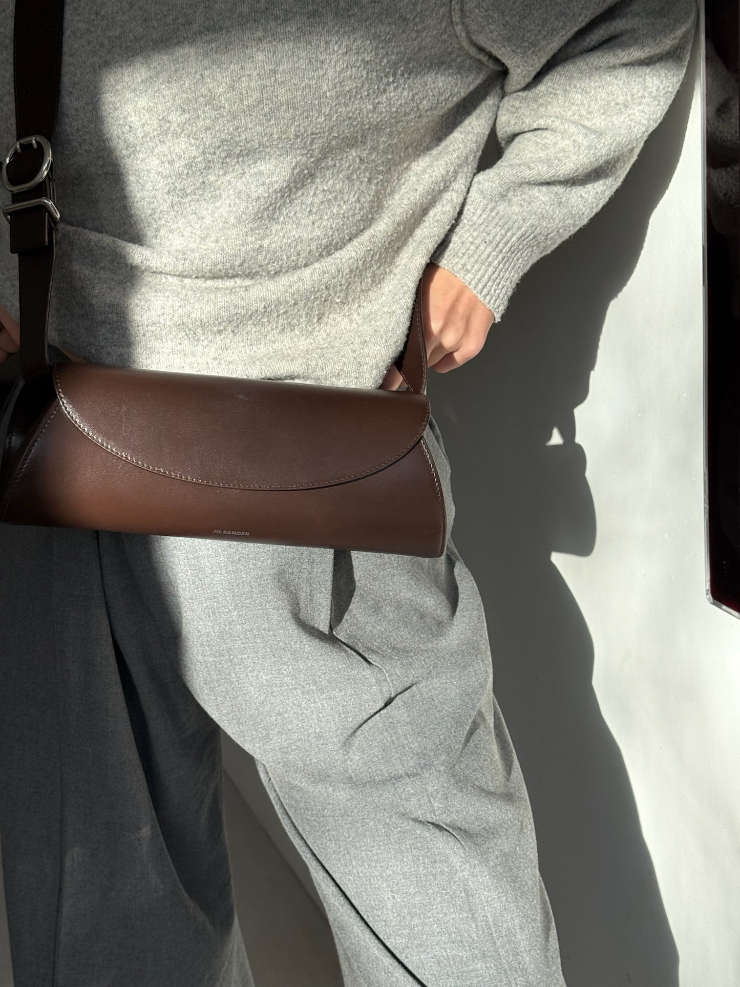 Jil Sanders Cannolo Leather Shoulder bag in Chocolate