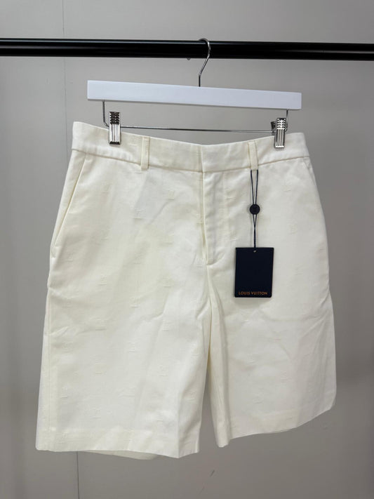 Louis Vuitton White LV Multi Logo Chino Shorts New in Tags - 46 UK XS