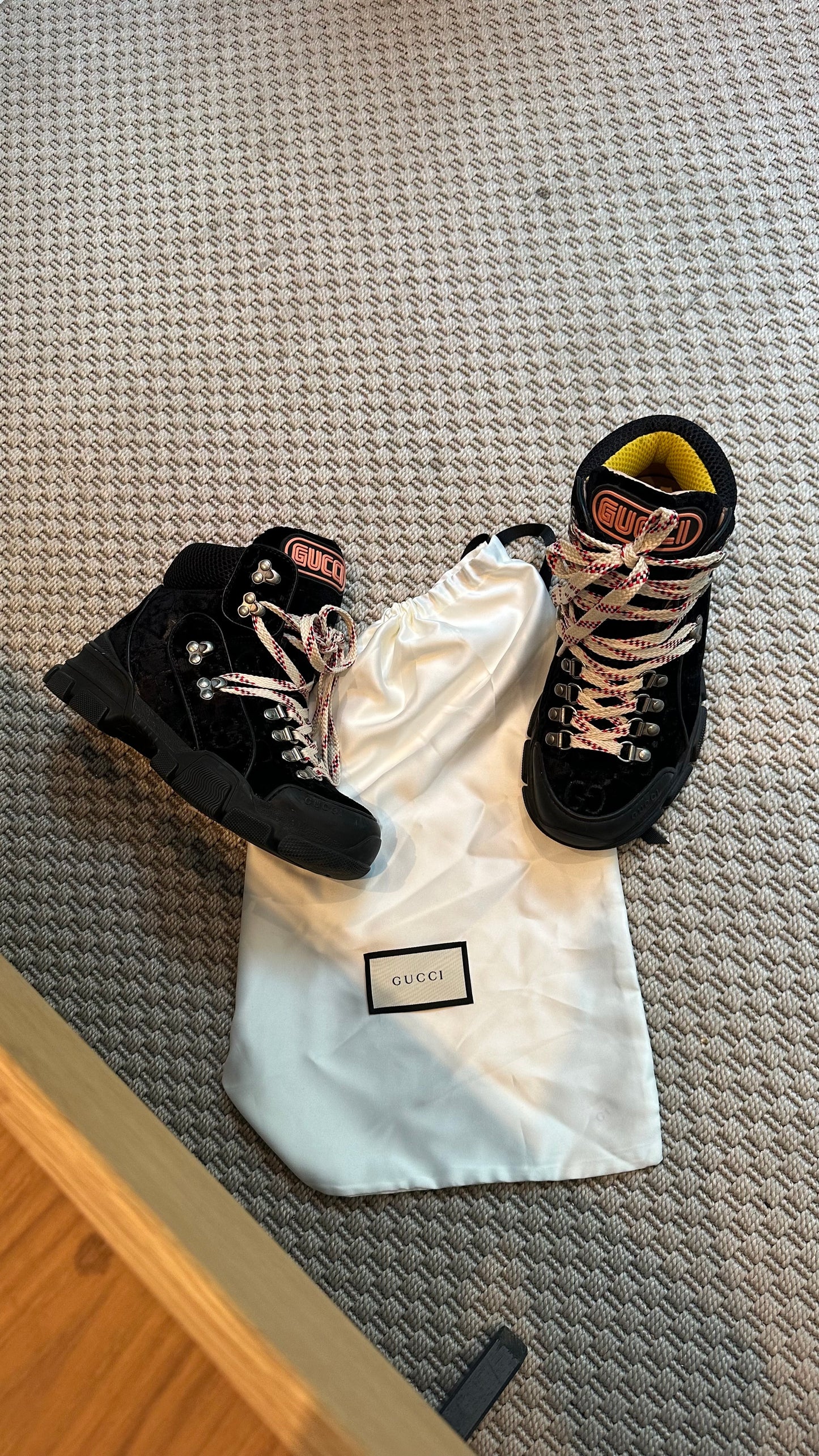 Gucci Black Crystal Velvet Flashtreck Chunky Boots – EU 37.5 / UK 4.5