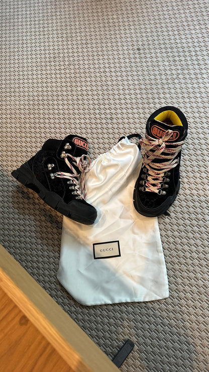 Gucci Black Crystal Velvet Flashtreck Chunky Boots – EU 37.5 / UK 4.5