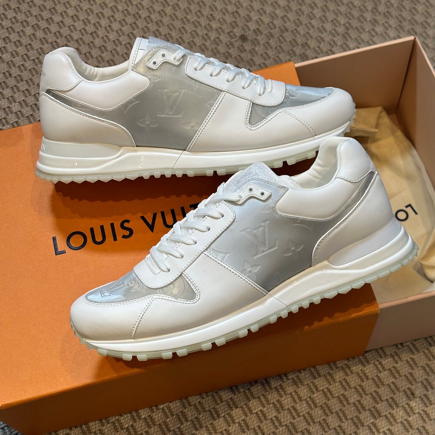Louis Vuitton White Runaway Trainers – Brand New In Box UK 8