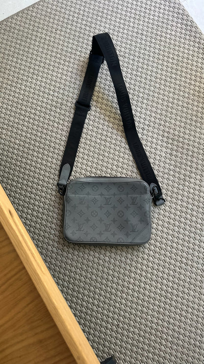 Louis Vuitton Grey Monogram Shoulder Messenger Bag