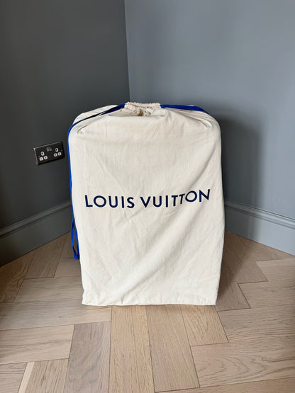 Louis Vuitton Horizon 70 suitcase
