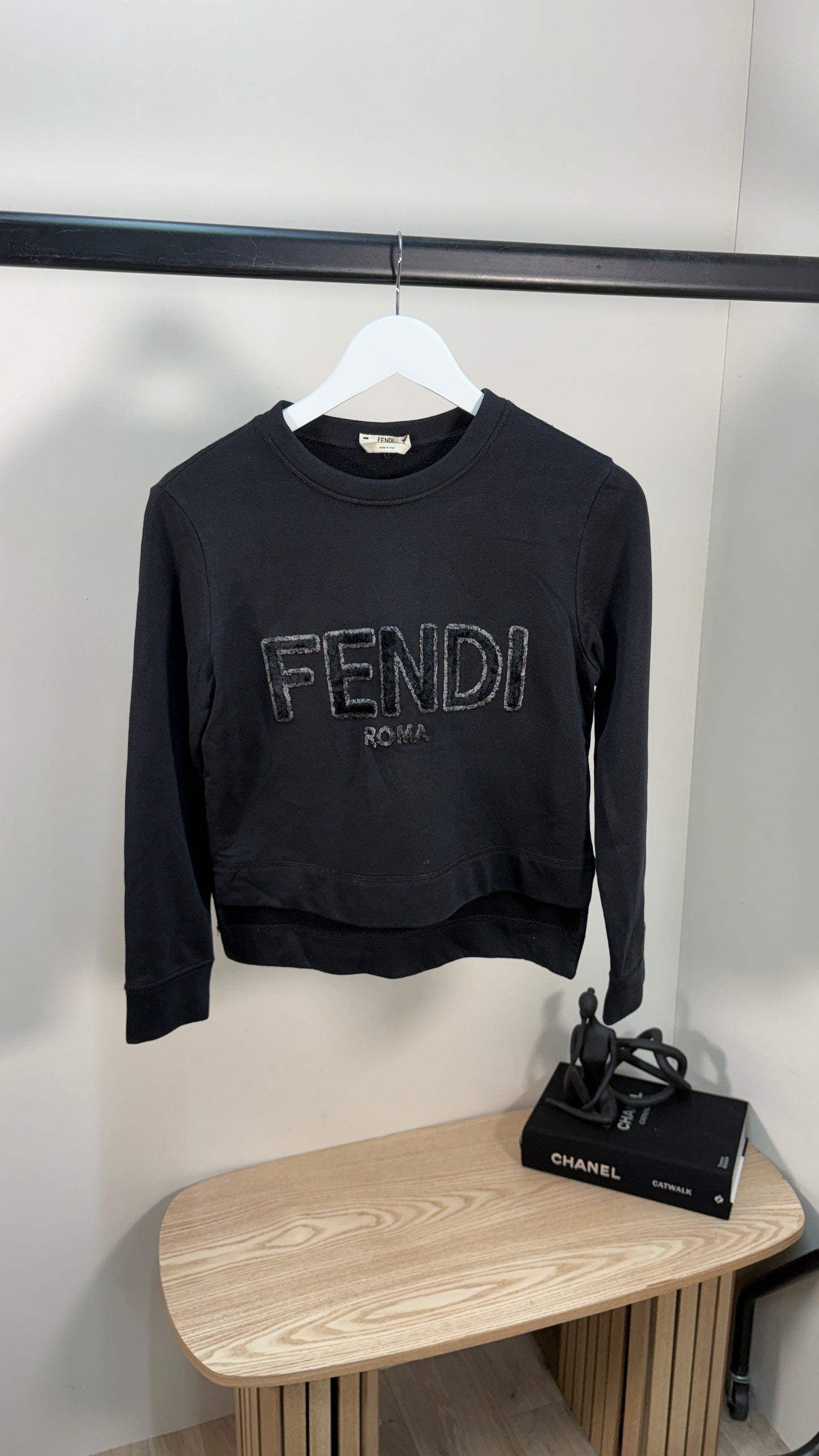 Fendi Black Logo Cropped Jumper – UK6