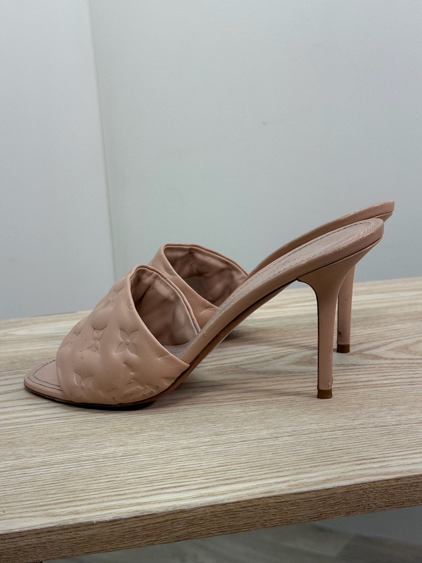 Louis Vuitton Dusty Pink Revival Mogogram Heels - UK 7