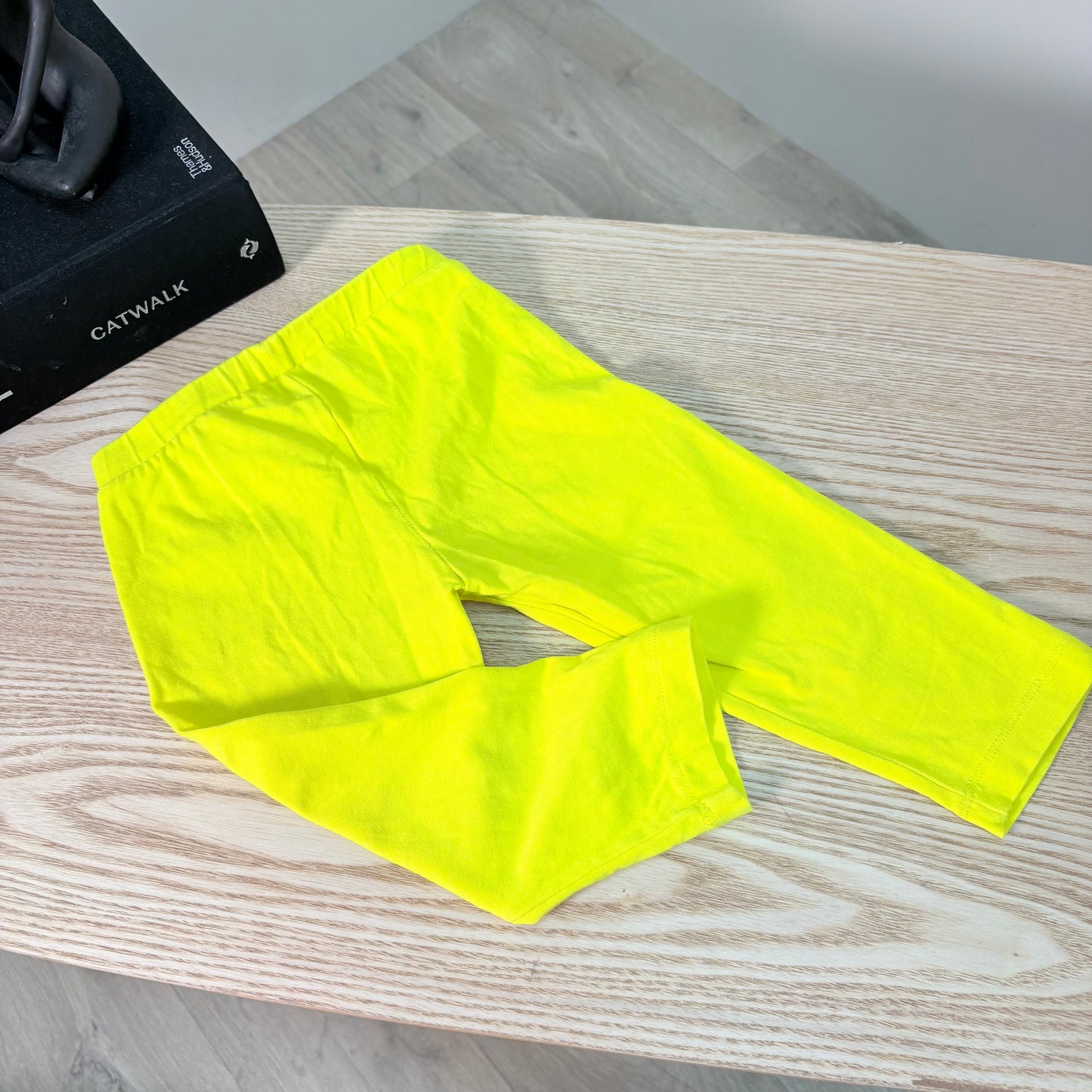 Kids Moschino Yellow Leggings – 9-12 Months