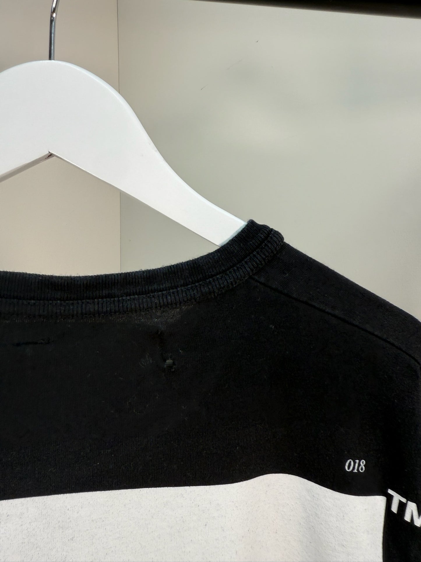 Off-White Black Long Sleeve Temp t-shirt - Small