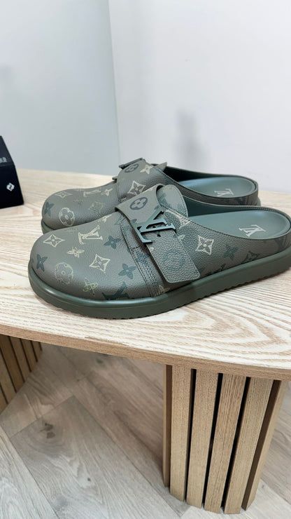 Louis Vuitton Khaki LV Monogram Slider Mules – Brand New UK 8