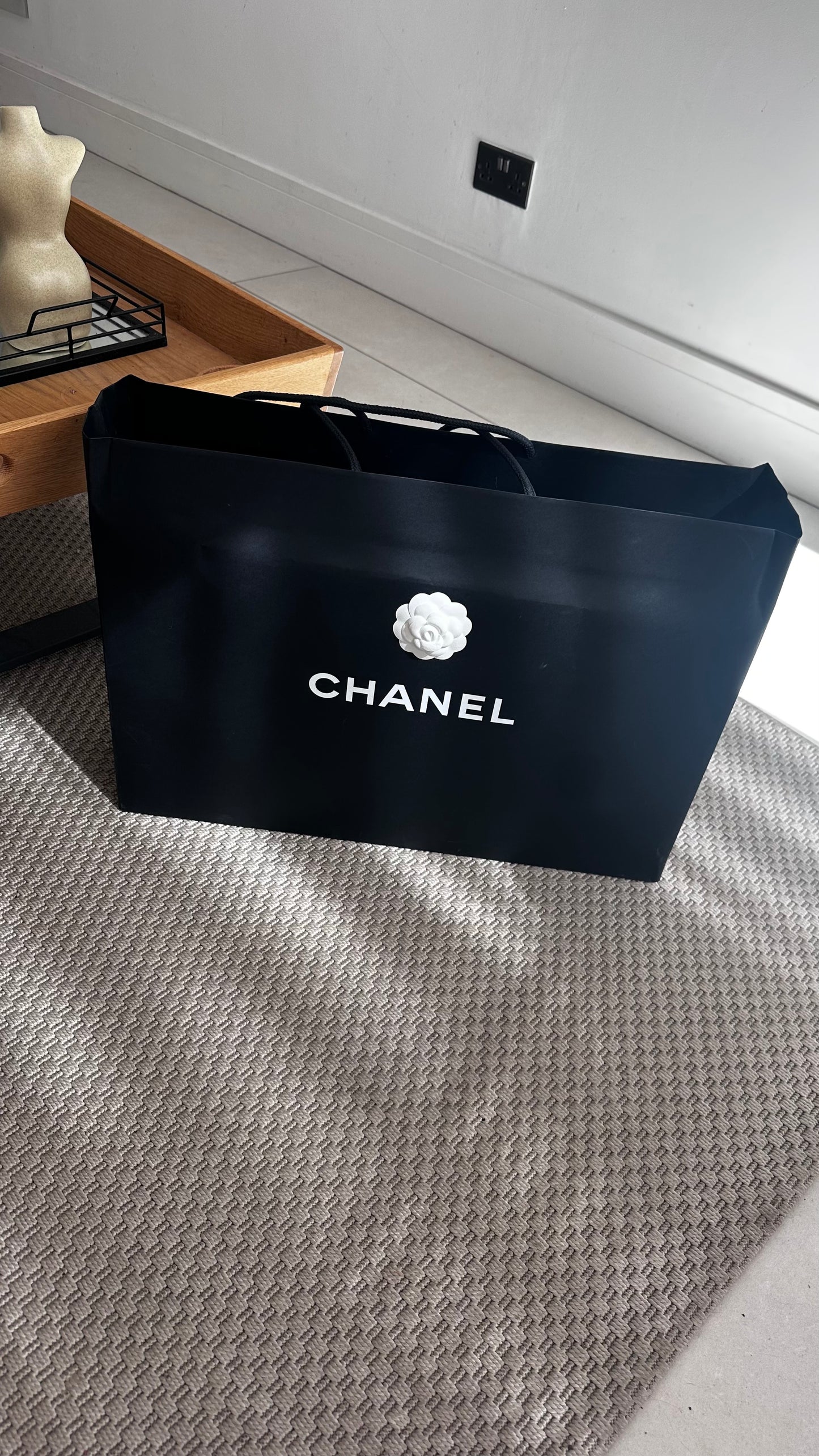 Chanel Black shearling flat mules with pouch - UK 8, EU 42