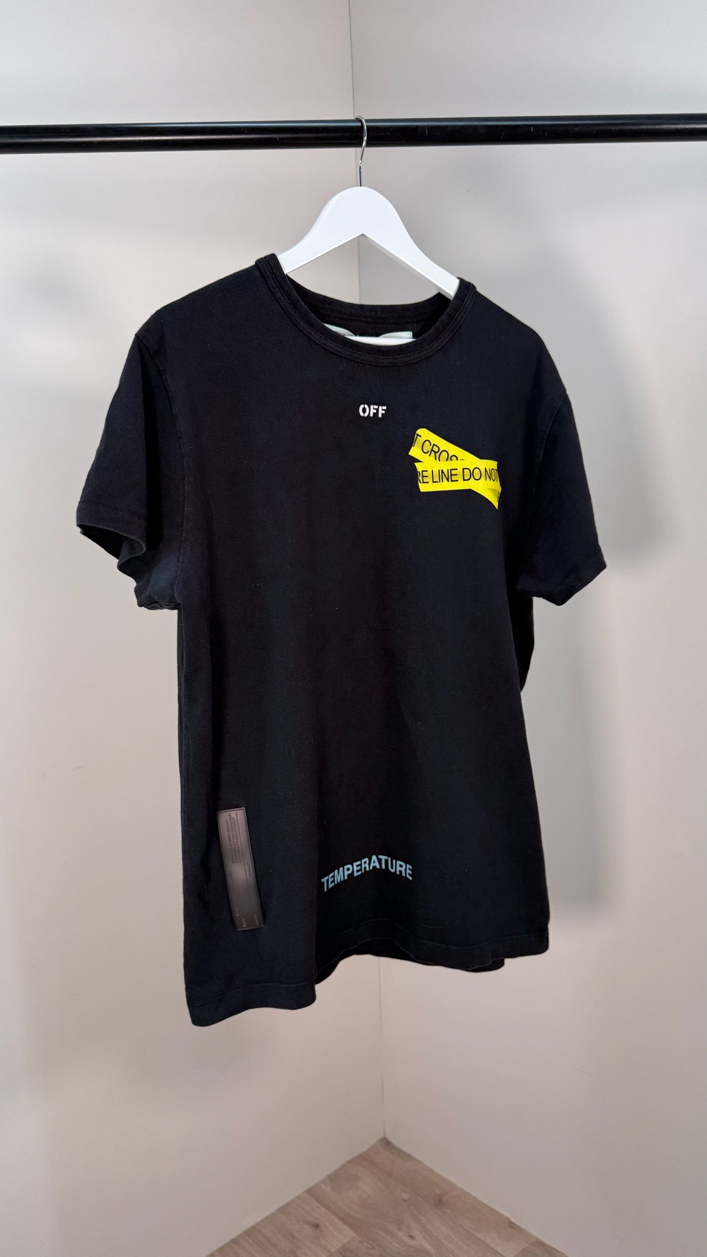 Off-White Black Yellow Tape Cross T-Shirt - Small oversize