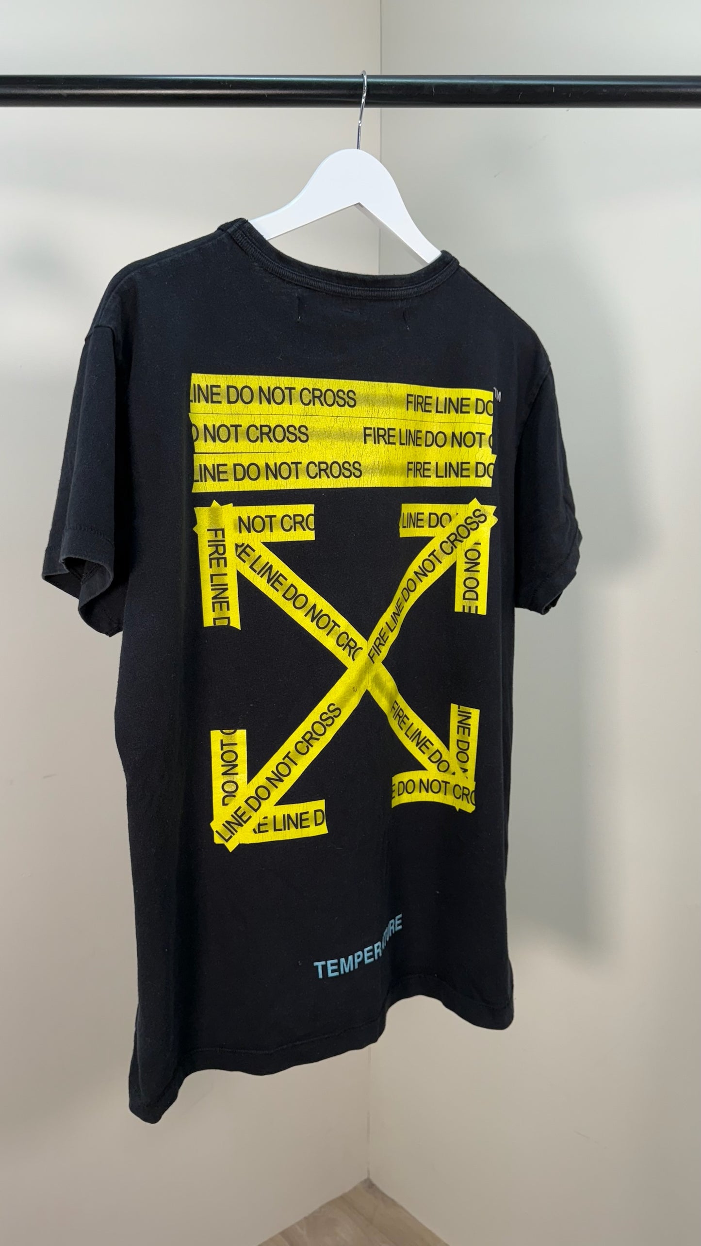 Off-White Black Yellow Tape Cross T-Shirt - Small oversize