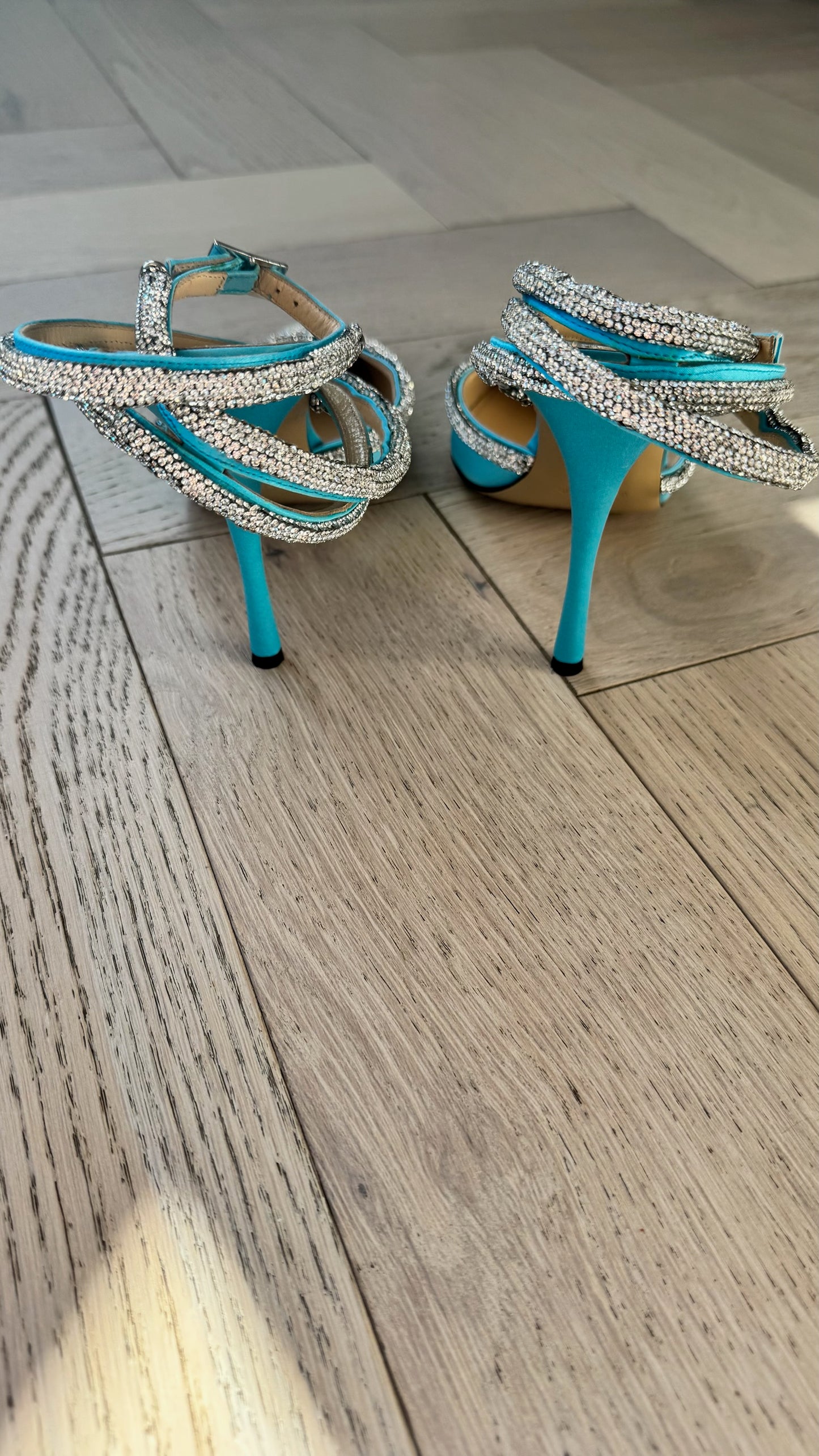 Mach & Mach Mach & Mach Crystal Heart Pointed Toe Pumps Blue Satin – EU 40/UK7