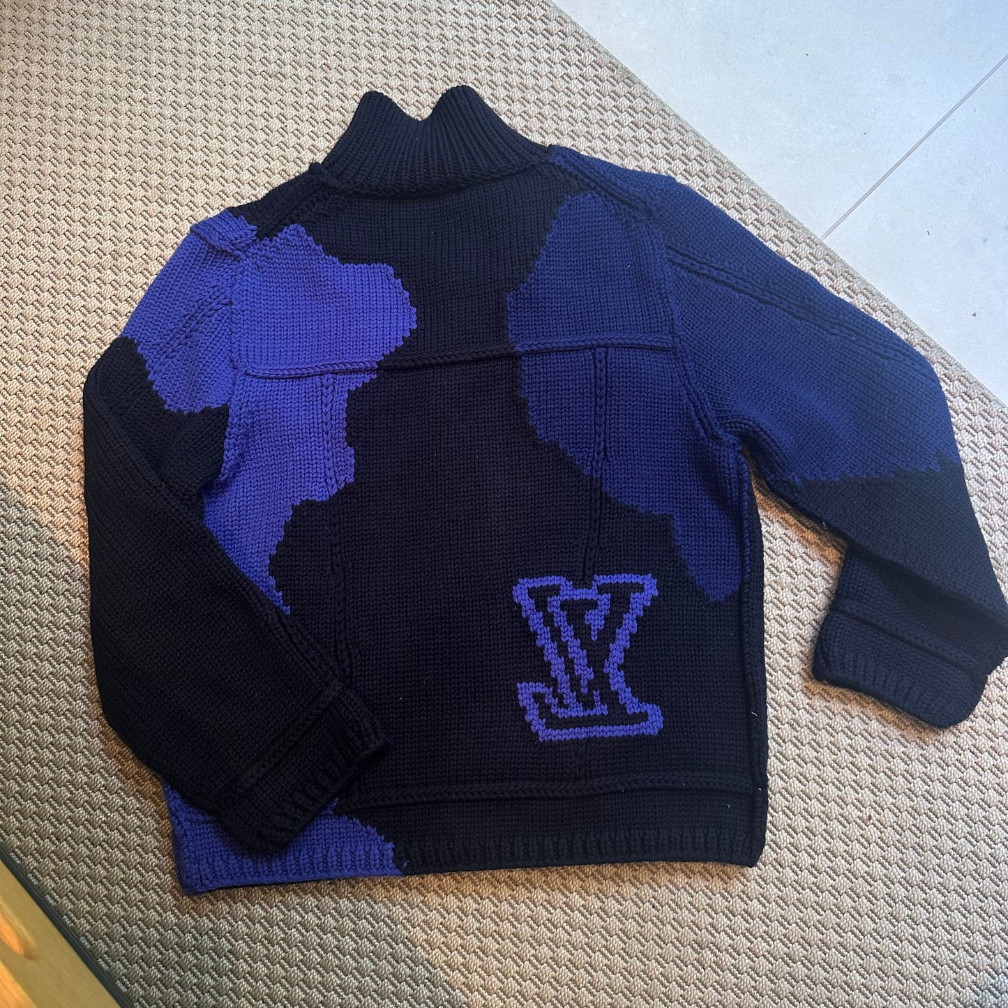 Louis Vuitton Intarsia Heavy Knit Cardigen In Blue. Collectors item  - XXL
