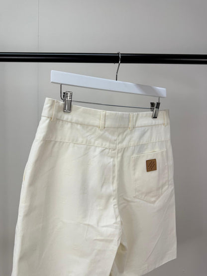 Louis Vuitton White LV Multi Logo Chino Shorts New in Tags - 46 UK XS