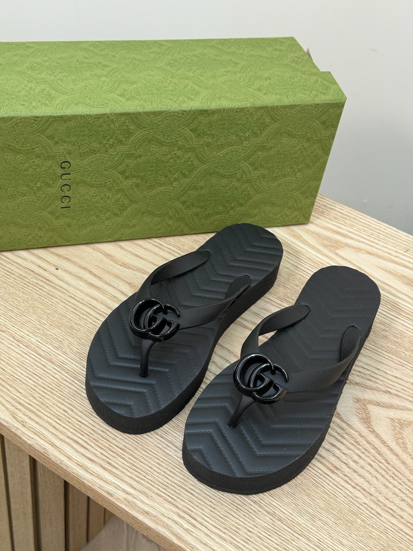 Gucci Black Double G Flip Flops
Brand New In Box UK 2
