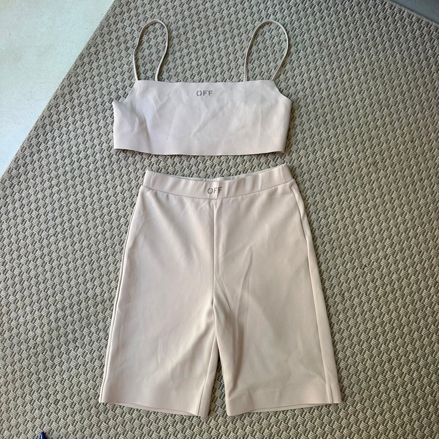 Off-White Nude Logo Crop Top & Cycling Shorts Co-Ord Set – IT 40 / UK 8