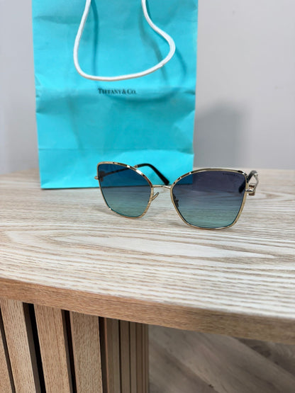 Tiffany & Co Pale Gold Metal With Grey Gradient Butterfly Lenses T Logo Sunglasses – 58mm Lens