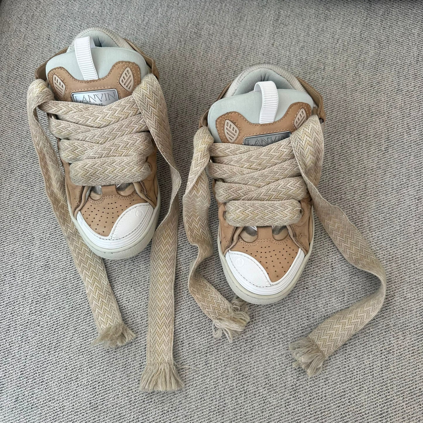 Lanvin Beige Curb Platform Trainers – EU 36 / UK 3