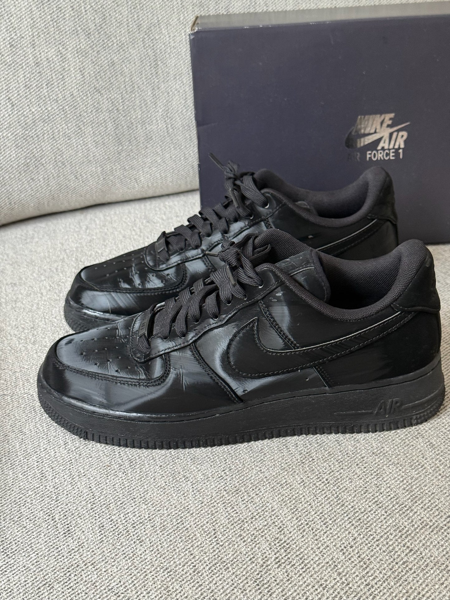 Nike Air Force 1 '07 Luxe Trainers in Black Leather - UK 7.5