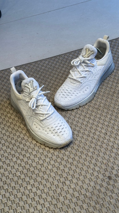 Louis Vuitton White VNR Knit Trainers – UK 7