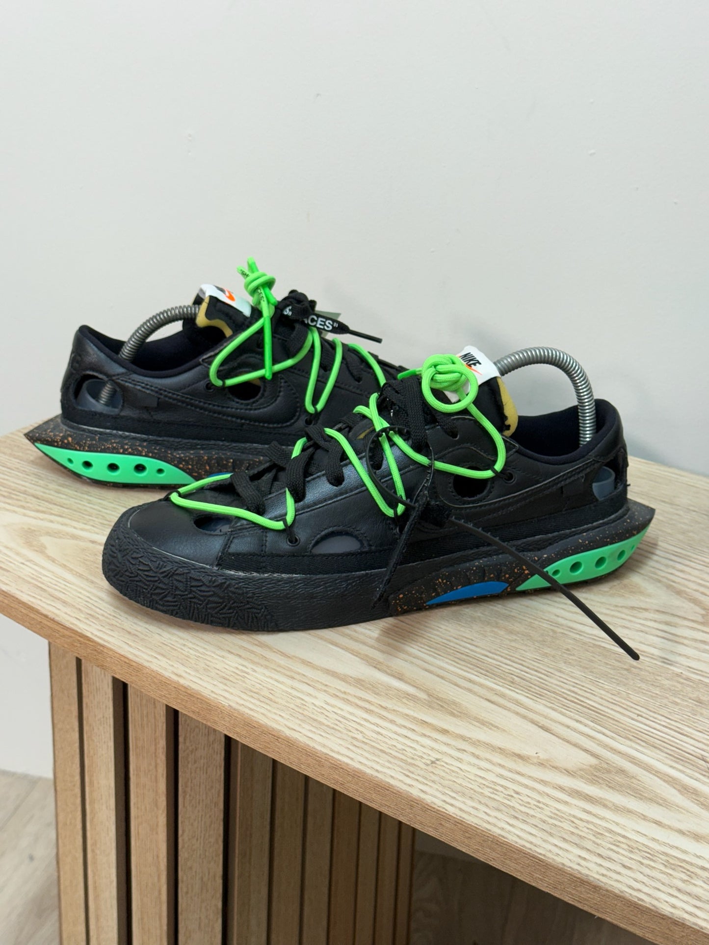 Nike X Off-White Nike Blazer Low Off-white Black Electro Green - Uk 8