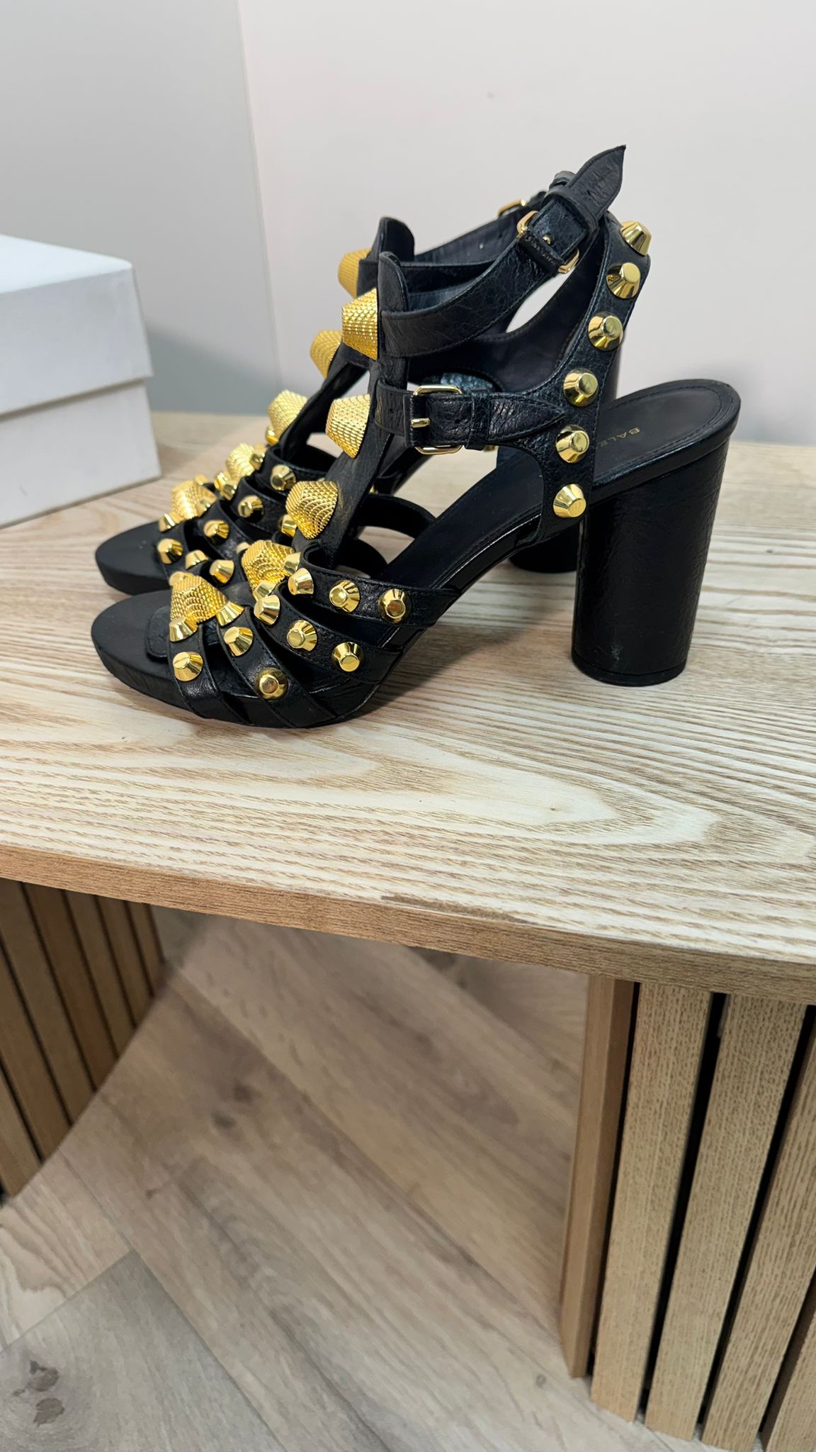 Balenciaga Black Gold Arena Giant 80 Gladiator Heeled Sandals – EU 38 / UK 5