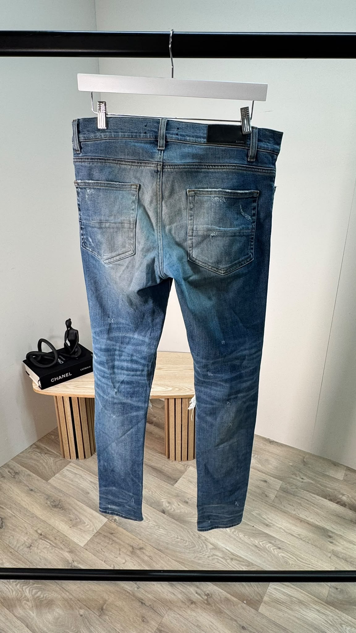 Amiri Blue Distressed Skinny Jeans – 32