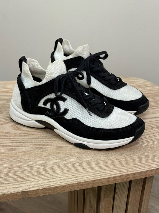 Chanel Black And White Fabric Suede Calfskin CC Trainers - UK 7