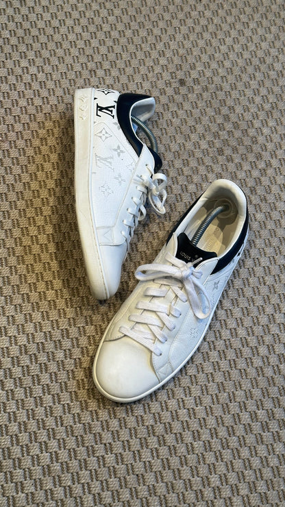 Louis Vuitton White Black Monogram Eclipse Trainers – UK 7.5