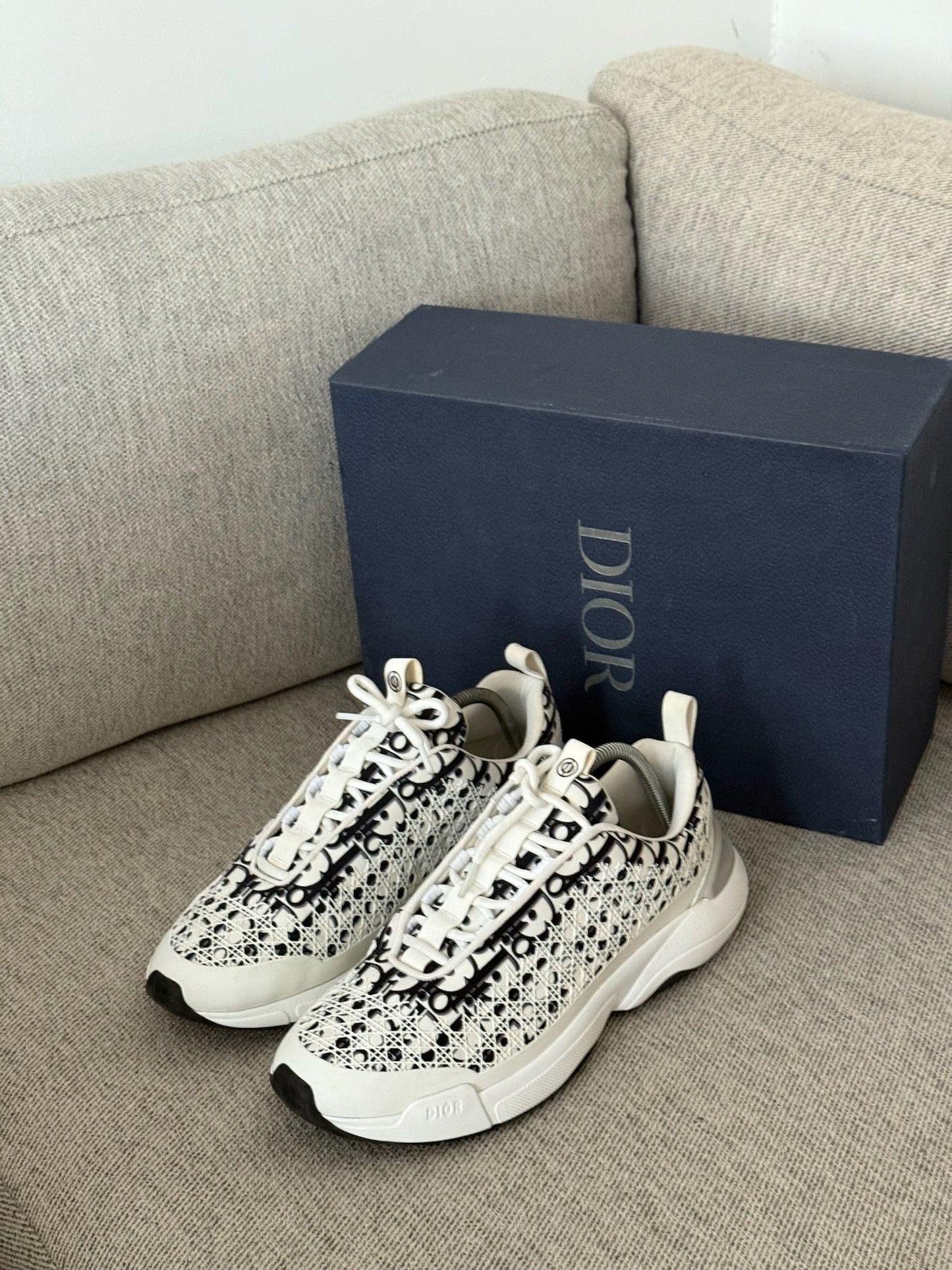 Dior B24 White Black Oblique Trainers - UK9/EU43