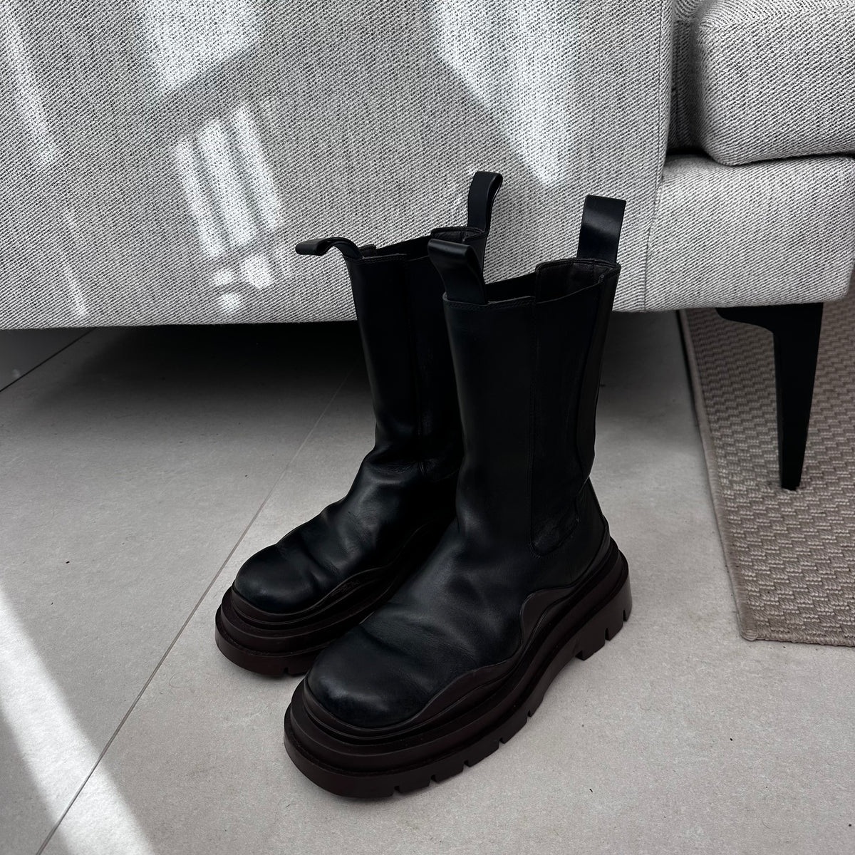 Bottega Veneta Black Tire Chelsea Boots – EU 39/UK 6