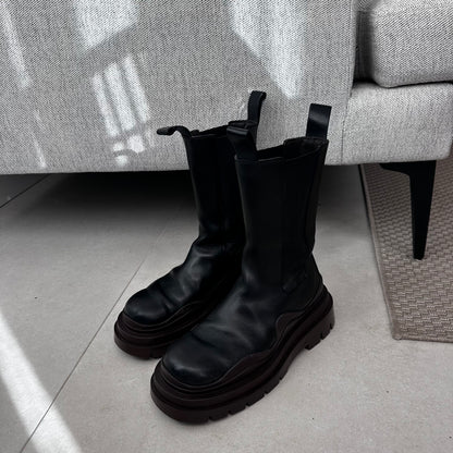 Bottega Veneta Black Tire Chelsea Boots – EU 39/UK 6