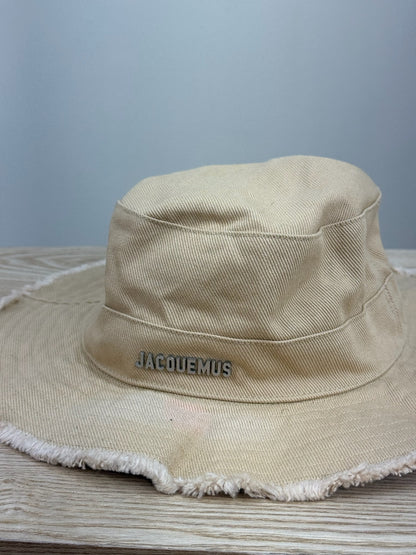 Jacquemus Beige Logo Bucket Hat - 60/L