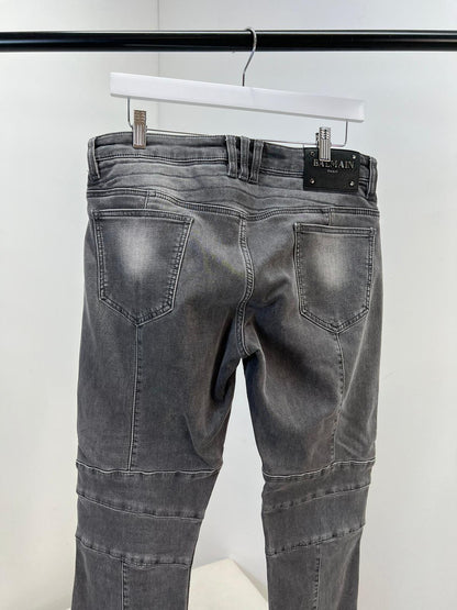 Balmain Grey Black Badge Jeans  (32)