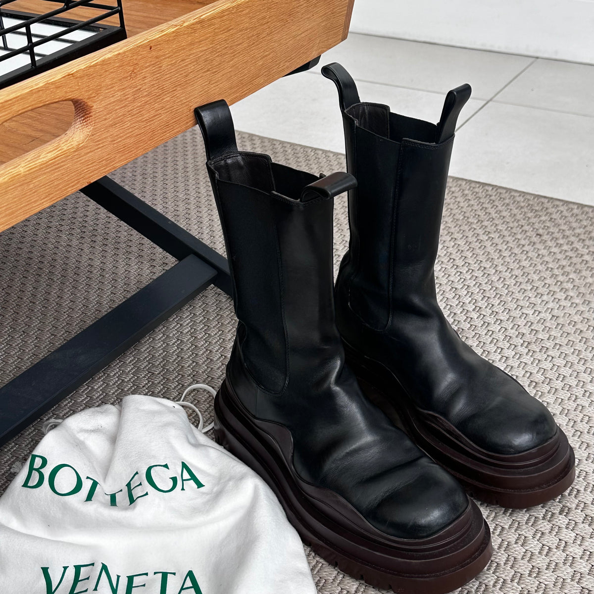 Bottega Veneta Black Tire Chelsea Boots – EU 39/UK 6