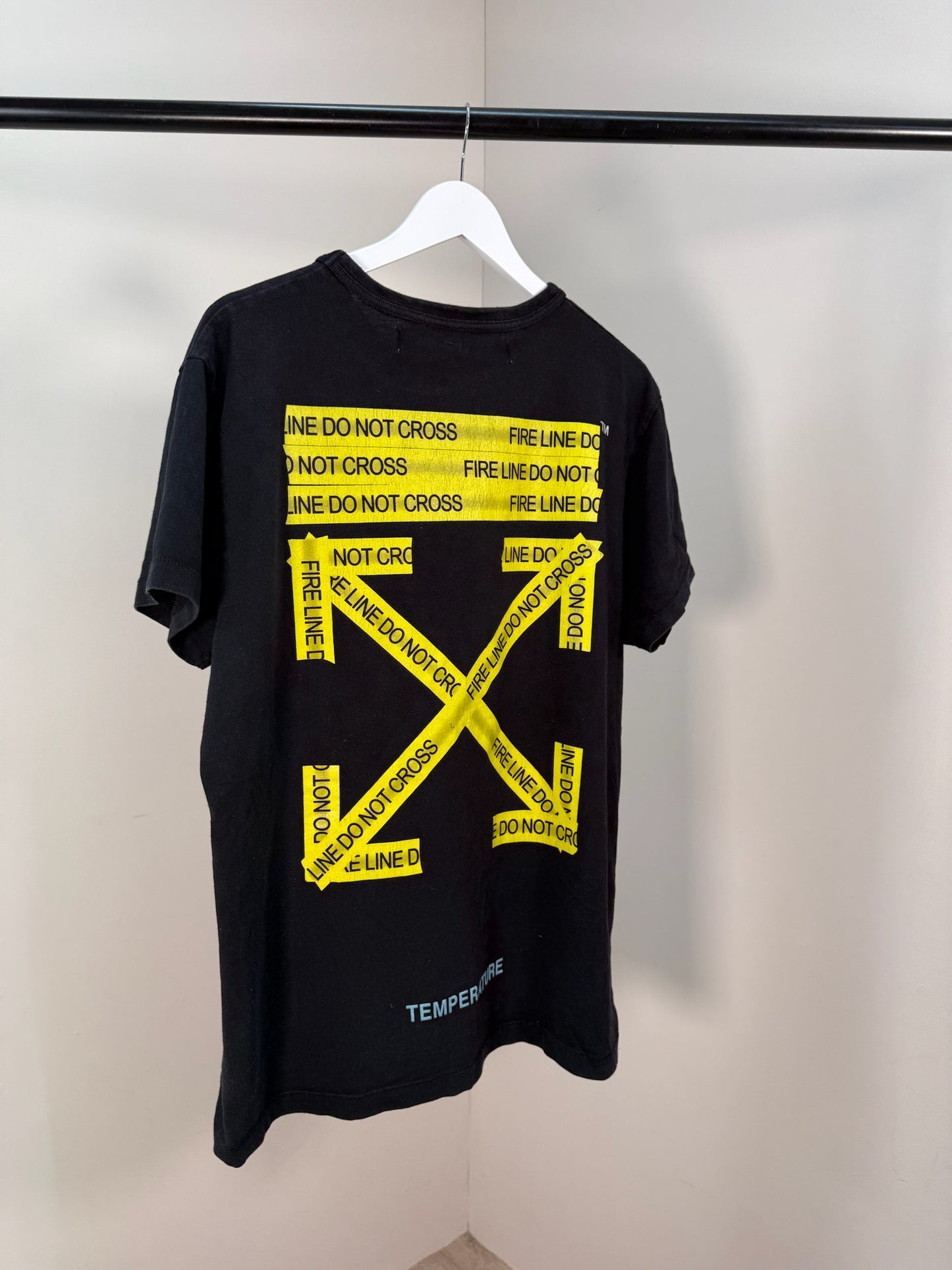 Off-White Black Yellow Tape Cross T-Shirt - Small oversize