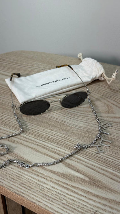 Alessandra Rich Silver Oval On-chain Sunglasses - One Size