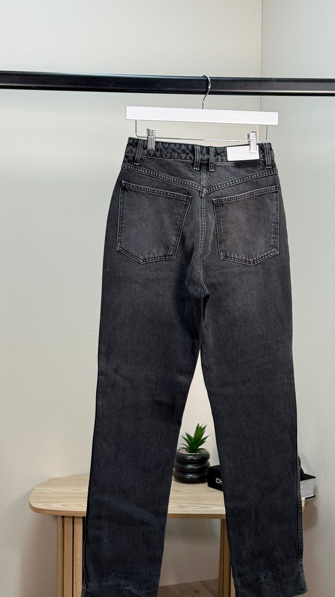 Re/Done Black Denim Straight Leg Jeans - 27