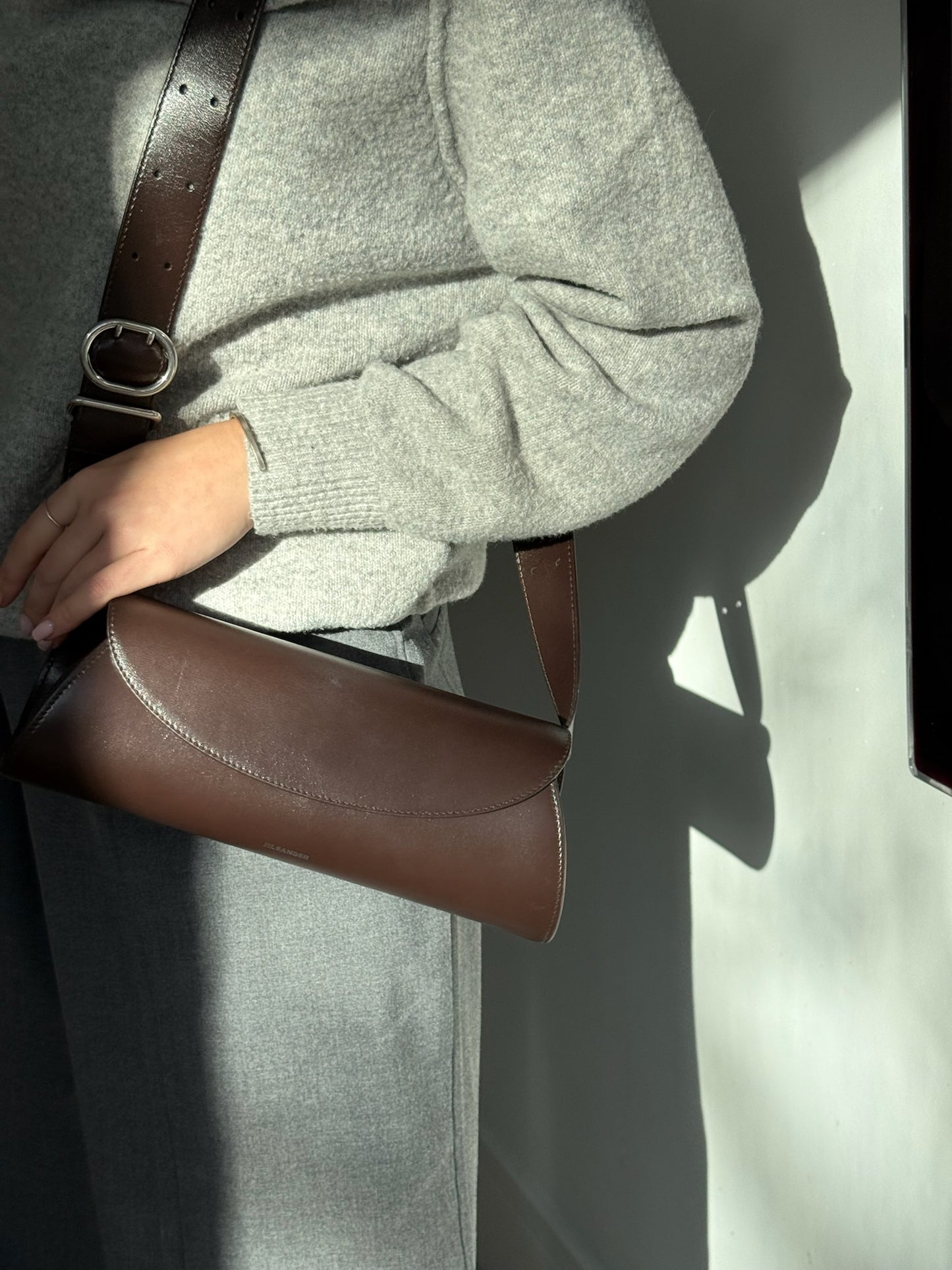 Jil Sanders Cannolo Leather Shoulder bag in Chocolate